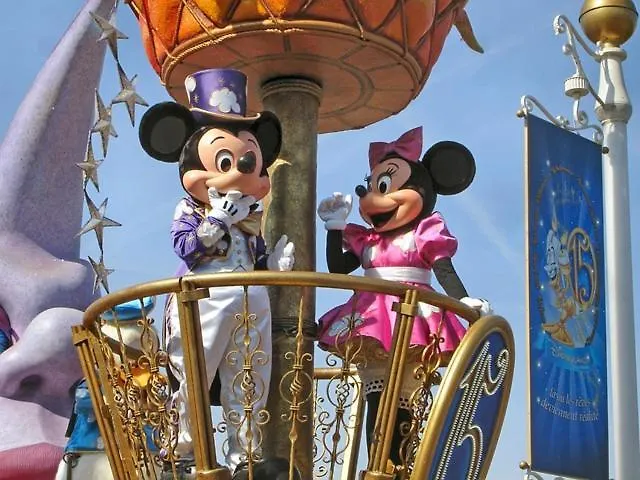 Grand - Disneyland Rer A アパート *